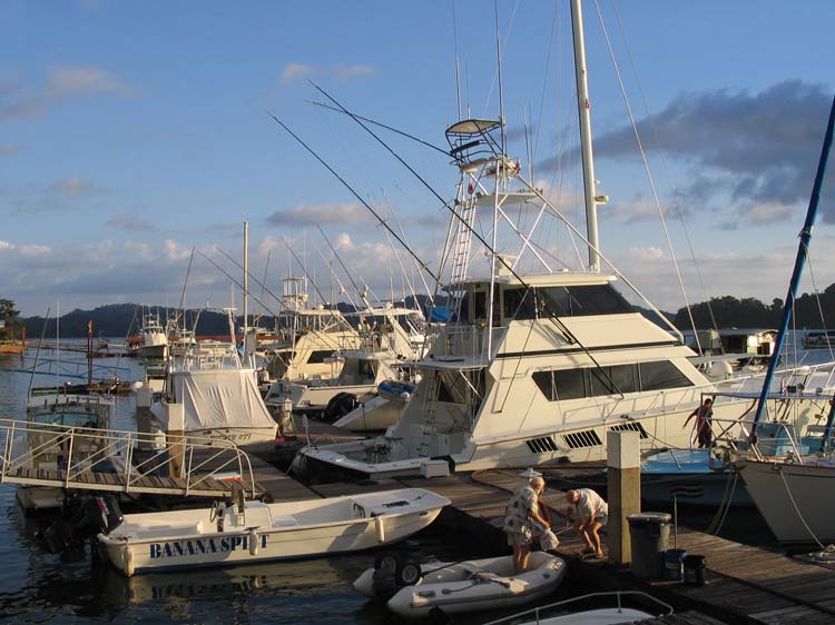 golfito-26-golfito-marina