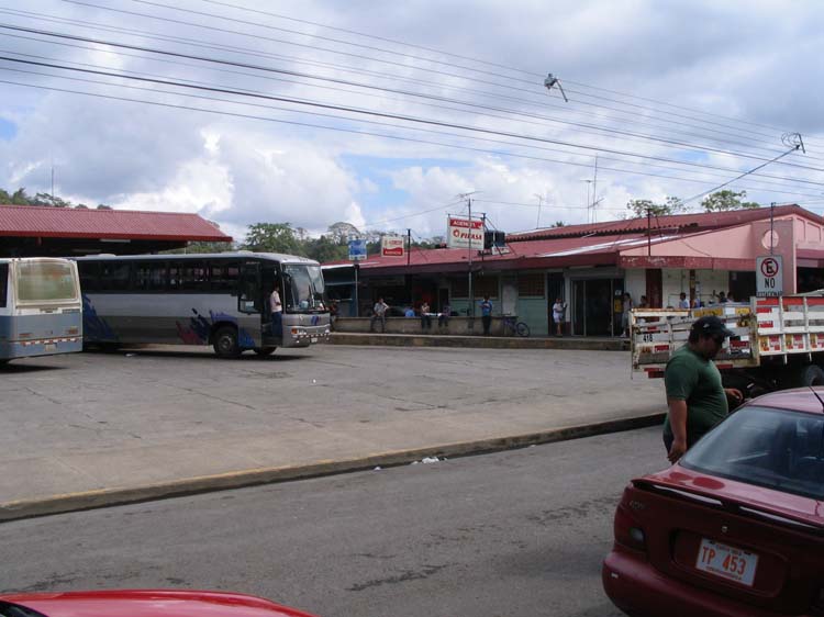 quepos-76-bus-station