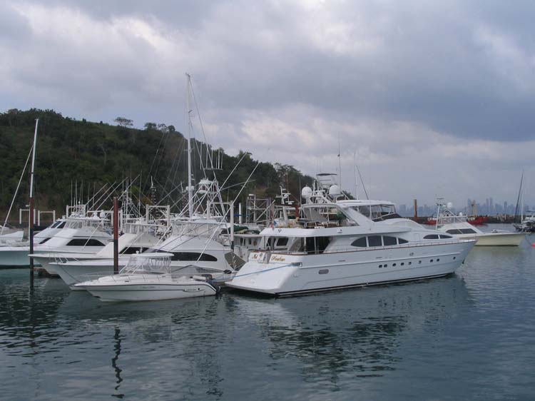 pan-city-02-boats